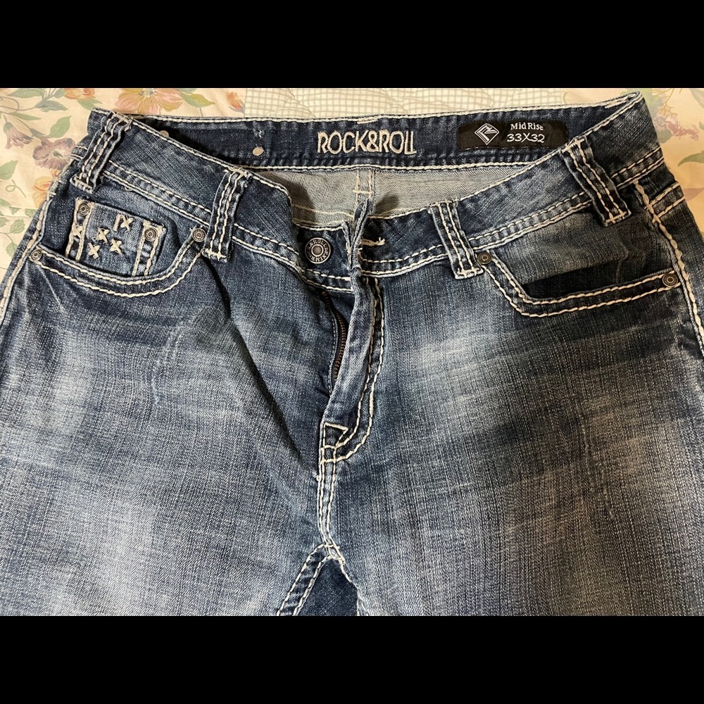 Rock and roll cowgirl jeans 33 x 32.